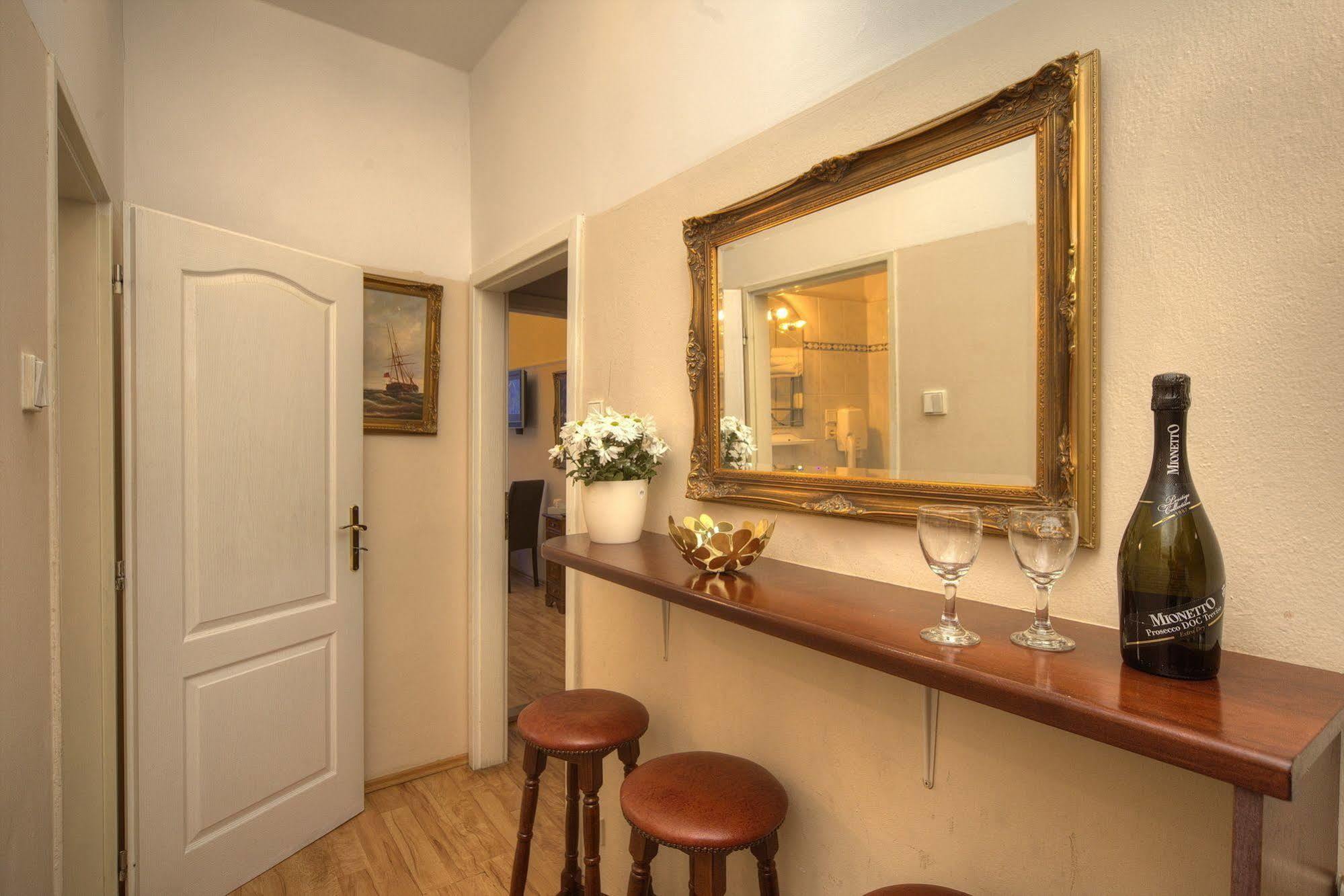 Hotel Donatello Prague Extérieur photo